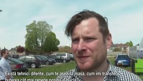 VIDEO 180 de bărbați au participat la un concurs de luptă cu degetele din Bavaria. Care sunt regulile jocului